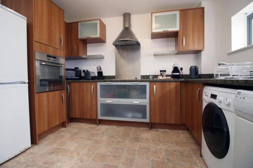 The Observatory By Mia Living 2 Bedroom Apartment Overlooking Swansea Beach With Free Parking Экстерьер фото
