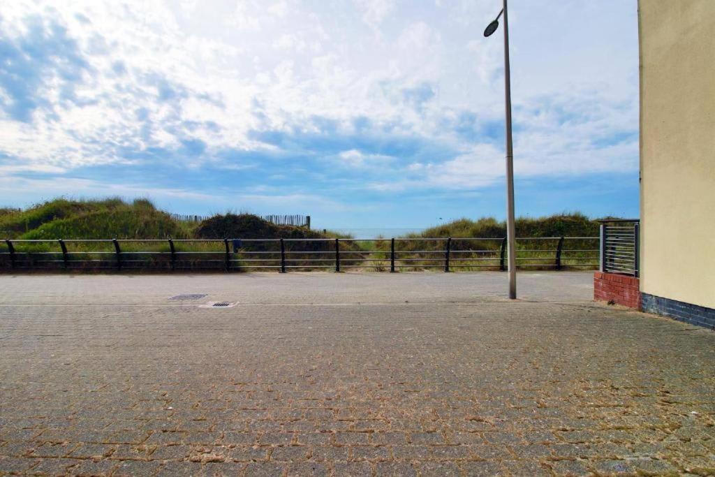 The Observatory By Mia Living 2 Bedroom Apartment Overlooking Swansea Beach With Free Parking Экстерьер фото