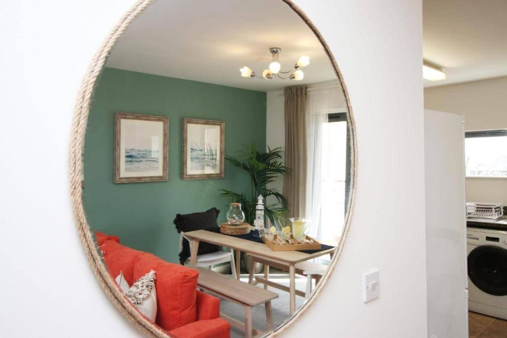 The Observatory By Mia Living 2 Bedroom Apartment Overlooking Swansea Beach With Free Parking Экстерьер фото