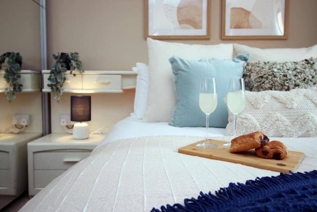 The Observatory By Mia Living 2 Bedroom Apartment Overlooking Swansea Beach With Free Parking Экстерьер фото